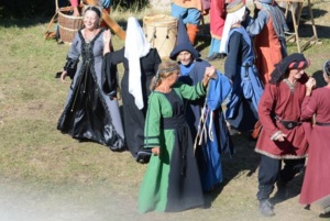 Les danseurs fête médiévale