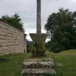 Croix l'ébisaille Merle Leignec